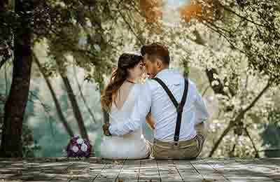 愛情中心理學(xué)論文