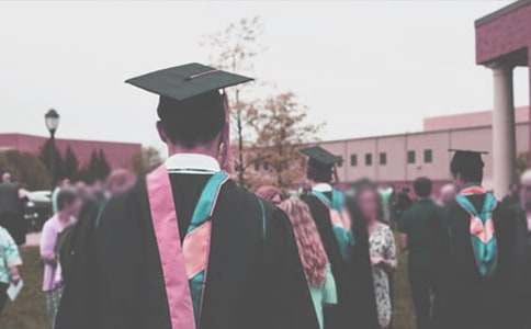 小學畢業(yè)惜時作文500字(通用25篇)