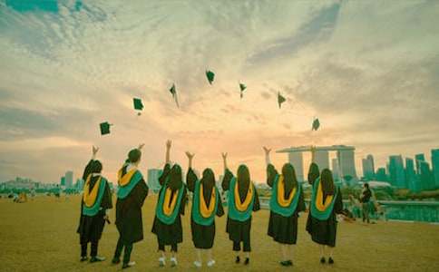 常見畢業(yè)祝詞30句