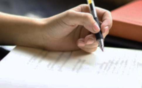 《狼和小羊》續(xù)寫作文(通用16篇)