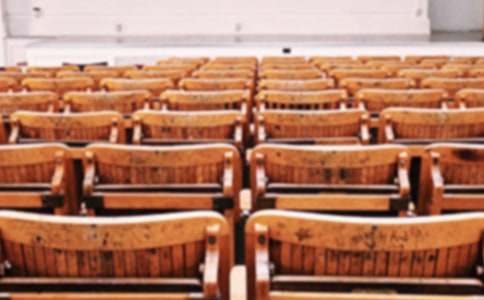 學(xué)校里的落葉作文350字(通用25篇)