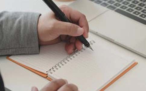 經典伴我行作文1000字（通用16篇）