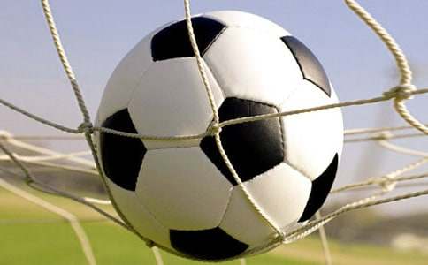 關(guān)于足球場(chǎng)上的名人故事