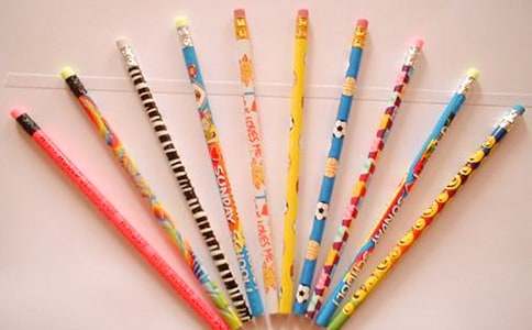 鉛筆,橡皮和轉(zhuǎn)筆刀作文