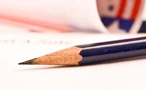 鉛筆、橡皮和尺子作文