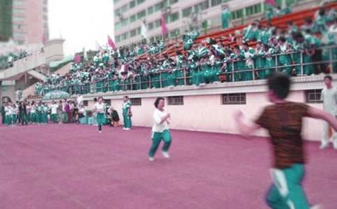 最新學(xué)校運(yùn)動(dòng)會(huì)廣播稿