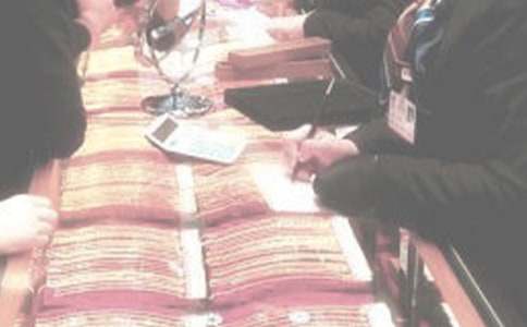 第一次當(dāng)營(yíng)業(yè)員小學(xué)生作文(通用21篇)