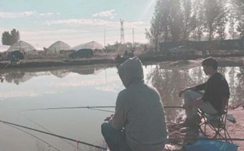 《釣魚(yú)》看圖寫(xiě)話作文（通用22篇）