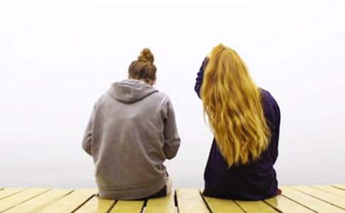 四年級(jí)關(guān)于夸夸同學(xué)的閃光點(diǎn)作文