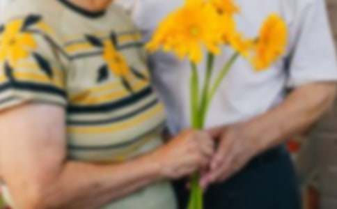 (優(yōu)秀)給老婆道歉認(rèn)錯檢討書