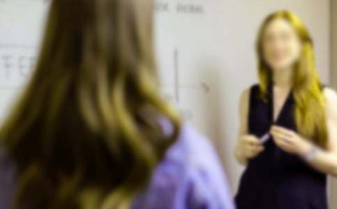 應(yīng)聘教師崗位自我介紹模板