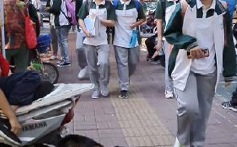 精選初中學(xué)生抒情作文4篇