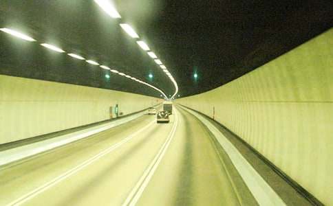 假如有時(shí)空隧道小學(xué)作文