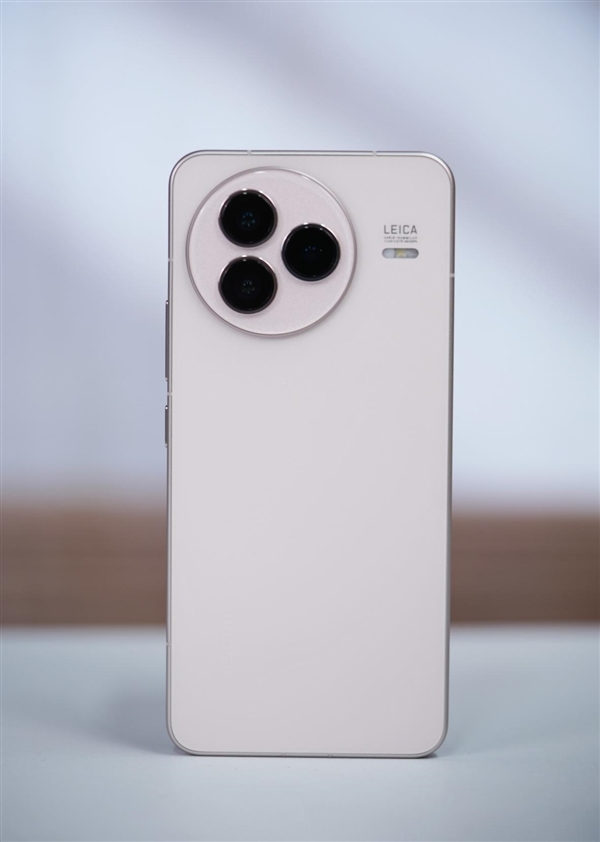 史上有旗艦味的Civi！小米Civi 5 Pro圖賞