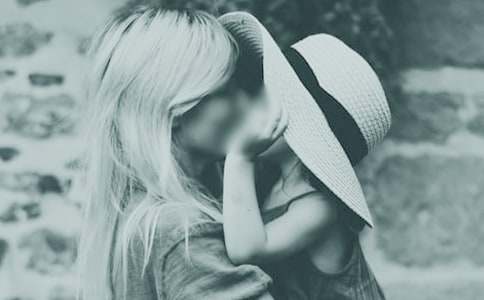 女兒滿月邀請(qǐng)函