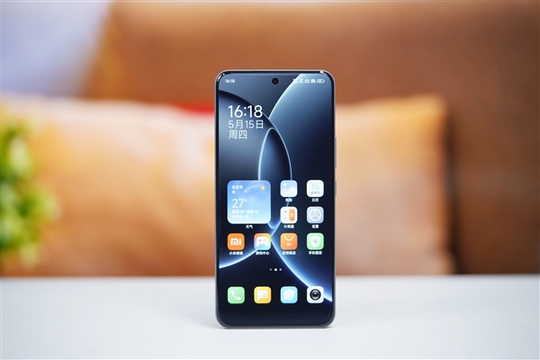 首發(fā)自研玄戒O1芯片！小米15S Pro圖賞