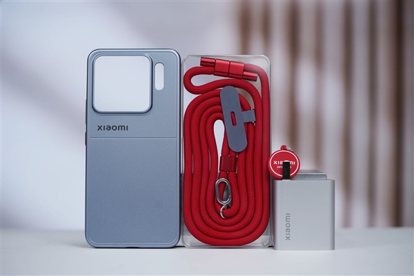 首發(fā)自研玄戒O1芯片！小米15S Pro圖賞