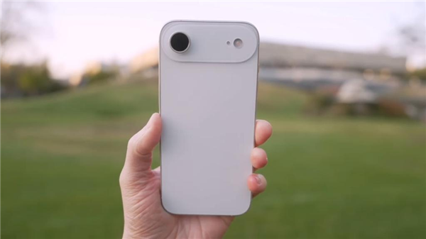 曝iPhone 17 Air僅重146g！夢回iPhone 6s時代