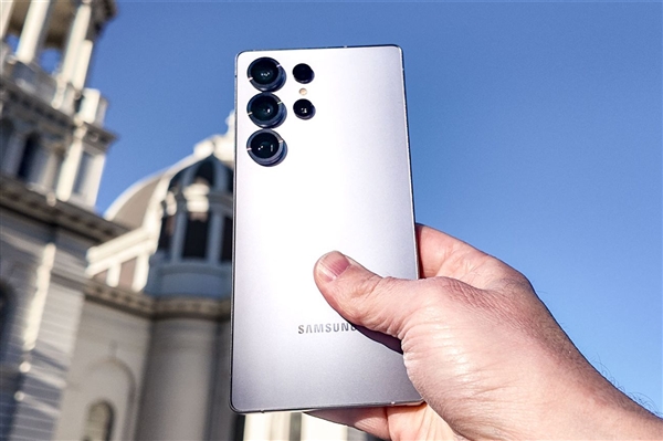 蘋(píng)果測(cè)試2億像素！iPhone主攝將迎來(lái)史詩(shī)級(jí)升級(jí)