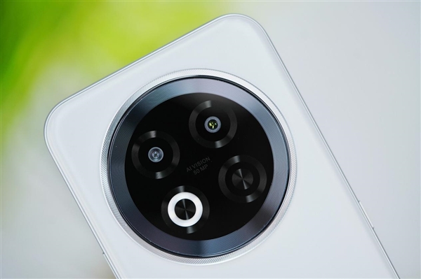 行業(yè)首款南德三防認證手機！魅族Note 16 Pro流云白圖賞