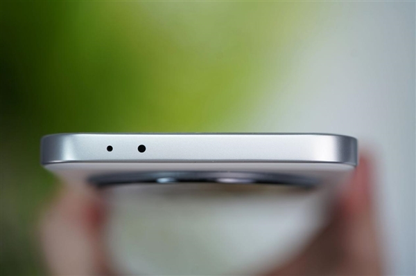 行業(yè)首款南德三防認證手機！魅族Note 16 Pro流云白圖賞