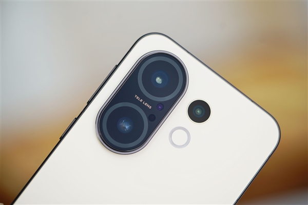 6.31英寸完美小直屏！vivo S30 Pro mini圖賞