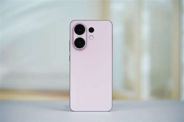 手感絕佳純直屏！vivo S30桃桃粉圖賞