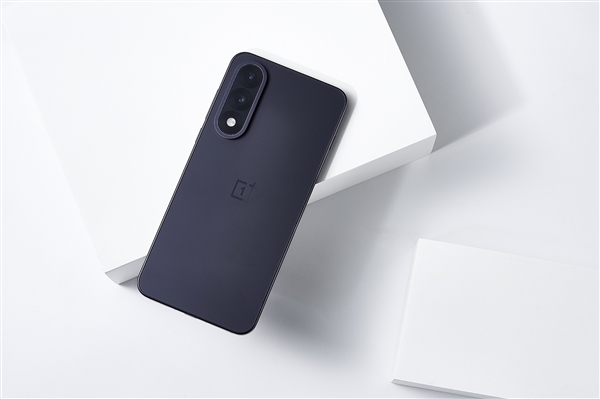 一加Ace 5至尊版實測:宿舍搶網(wǎng)神器實至名歸