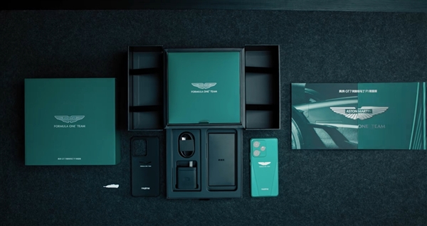 全球首款！真我GT7阿斯頓馬丁F1限量版開箱來了