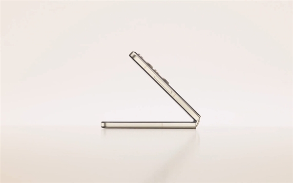 行業(yè)強小折疊！小米MIX Flip 2外觀首次揭曉