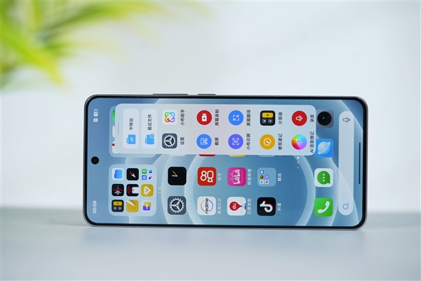 1699元透明手機(jī)！真我Neo7 Turbo圖賞