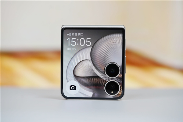 滿配旗艦小折疊屏！小米MIX Flip 2圖賞