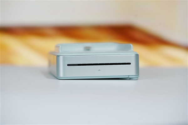 滿配旗艦小折疊屏！小米MIX Flip 2圖賞