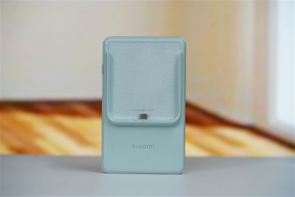 滿配旗艦小折疊屏！小米MIX Flip 2圖賞