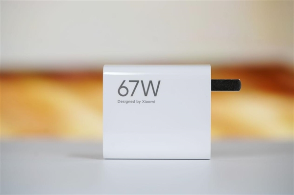 滿配旗艦小折疊屏！小米MIX Flip 2圖賞