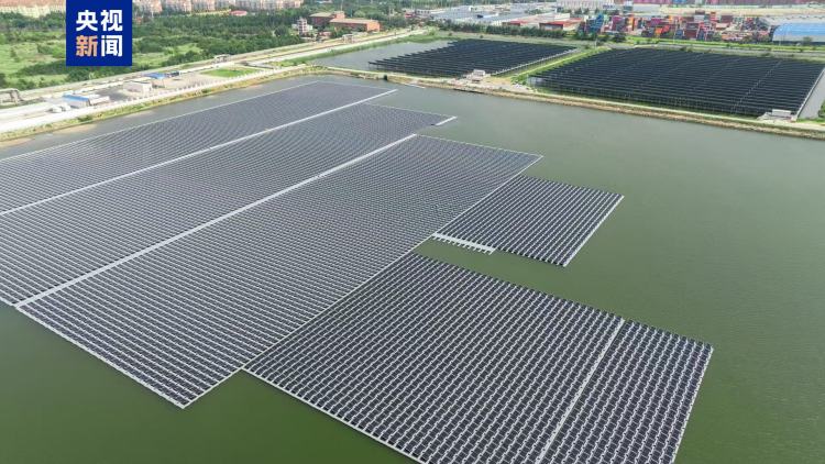 我國(guó)首個(gè)海水漂浮式光伏項(xiàng)目建成投用