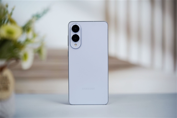 超薄設(shè)計立大功！三星Galaxy S25 Edge西歐首周銷量創(chuàng)4年新高