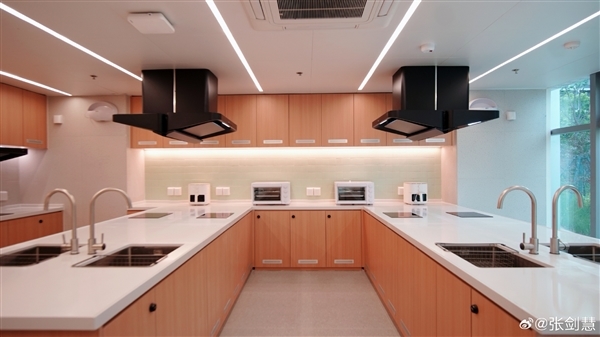 北京、南京1999元/月！小米青年公寓首批員工入駐：每人都發(fā)禮品