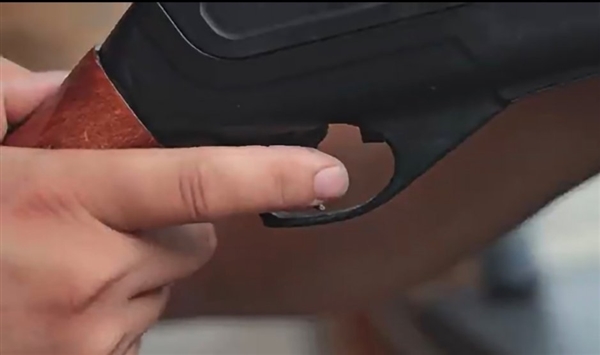 號稱硬核之王！榮耀X70能擋子彈