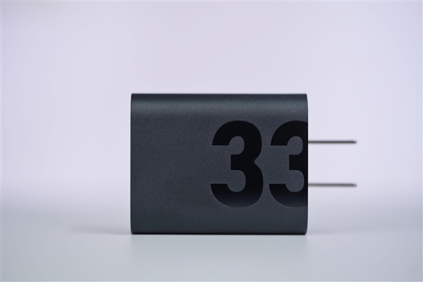 1189元起耐用天花板！moto g100 Pro圖賞