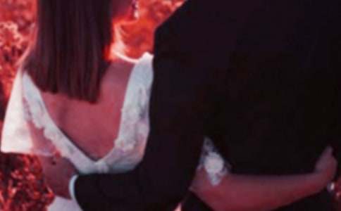 朋友新婚紅包祝詞四字