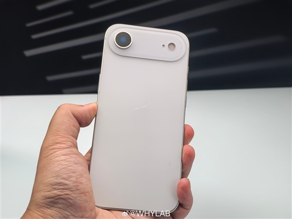 iPhone 17 Air新機(jī)模上手:蘋果史上薄手機(jī) 無SIM卡槽