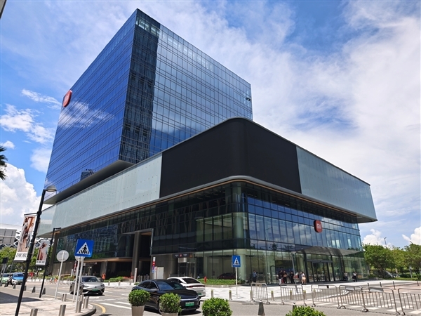 全球大！雷軍：深圳總部小米之家7月18日開業(yè)