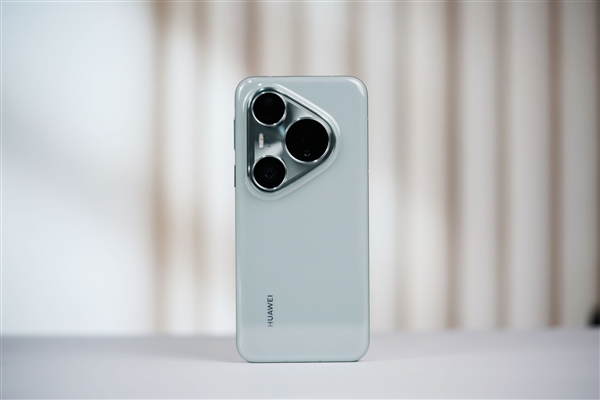 上市不到1月 突降800元！華為對Pura 80系列降價背后：標準版價格或是王炸