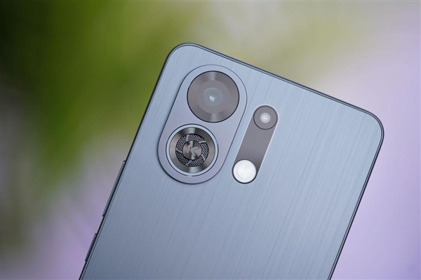 OPPO首款內(nèi)置風(fēng)扇手機(jī)！OPPO K13 Turbo Pro圖賞