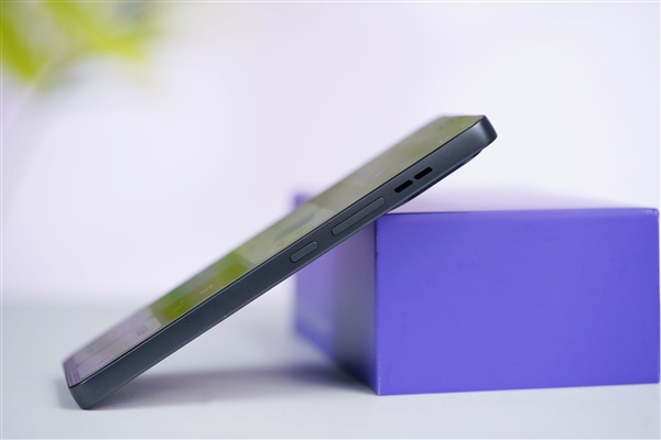 OPPO首款內(nèi)置風(fēng)扇手機(jī)！OPPO K13 Turbo Pro圖賞