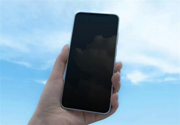 魅族22率先做到1.2mm行業(yè)窄邊：領(lǐng)先友商驍龍8 Elite 2/天璣9500旗艦