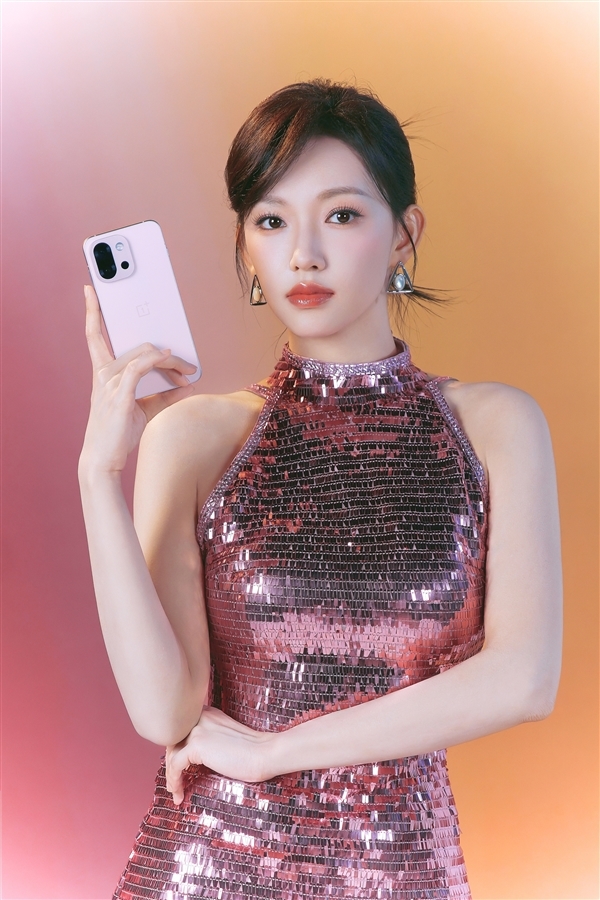 全行業(yè)第一！一加上半年手機銷量同比大增31%