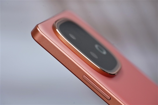 8000mAh輕薄旗艦！iQOO Z10 Turbo+圖賞