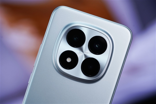 REDMI首款衛(wèi)星通信手機(jī)！REDMI Note 15 Pro+圖賞